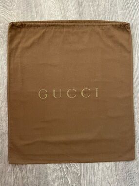 Gucci dust bag (C325)